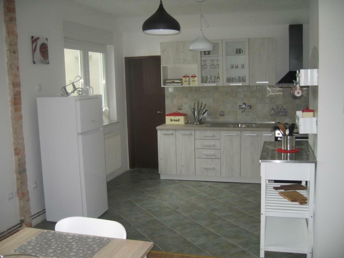 R&G Apartment Zirovnica Bagian luar foto