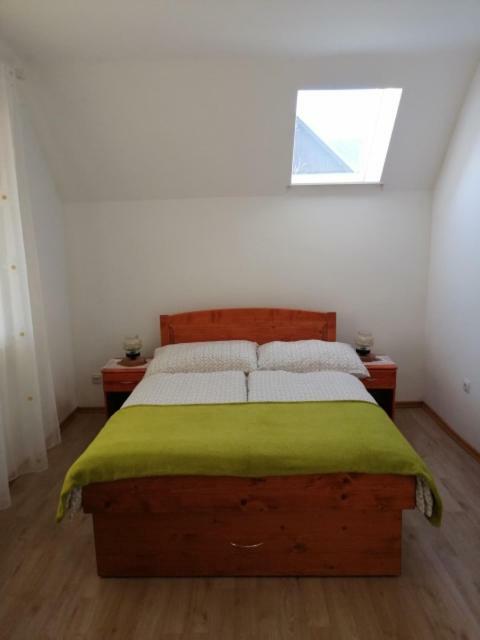R&G Apartment Zirovnica Bagian luar foto